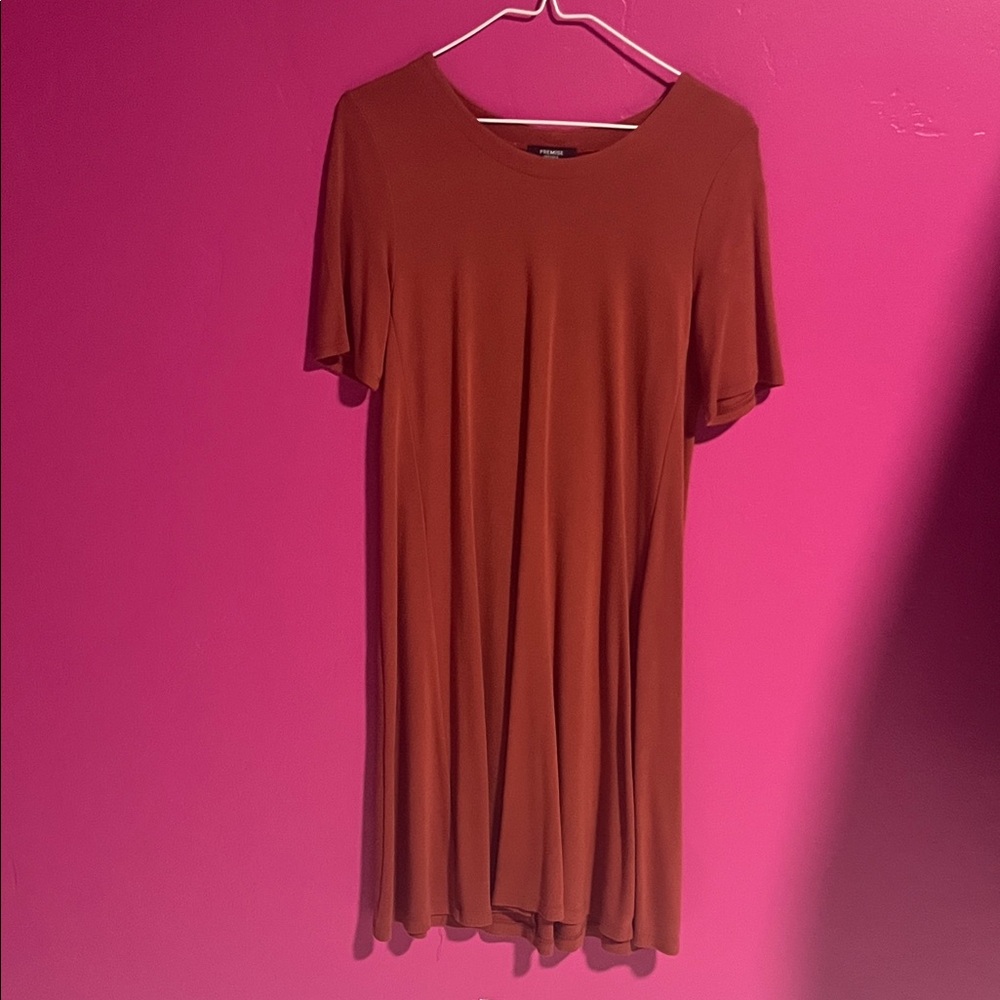 Elegant Rust Midi Dress
